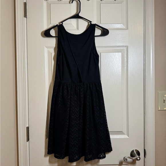 Xhilaration Black Textured Mini Dress - Picture 4 of 8